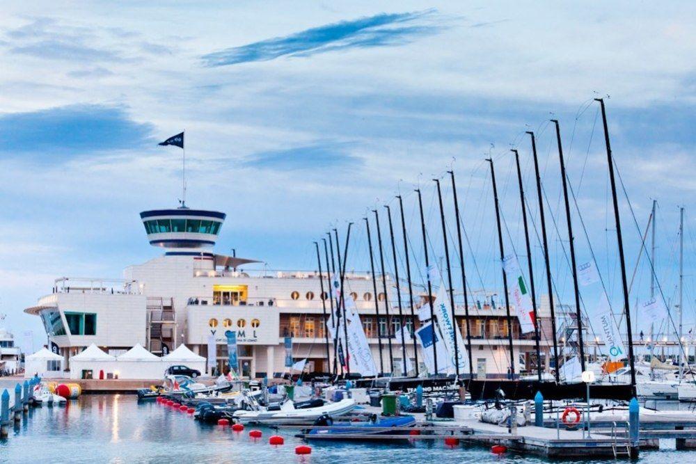 Yacht Club Marina Di Loano Hotel Buitenkant foto