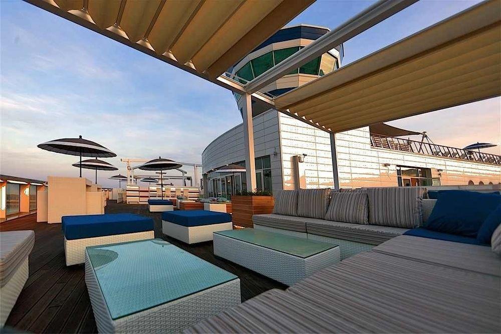 Yacht Club Marina Di Loano Hotel Buitenkant foto