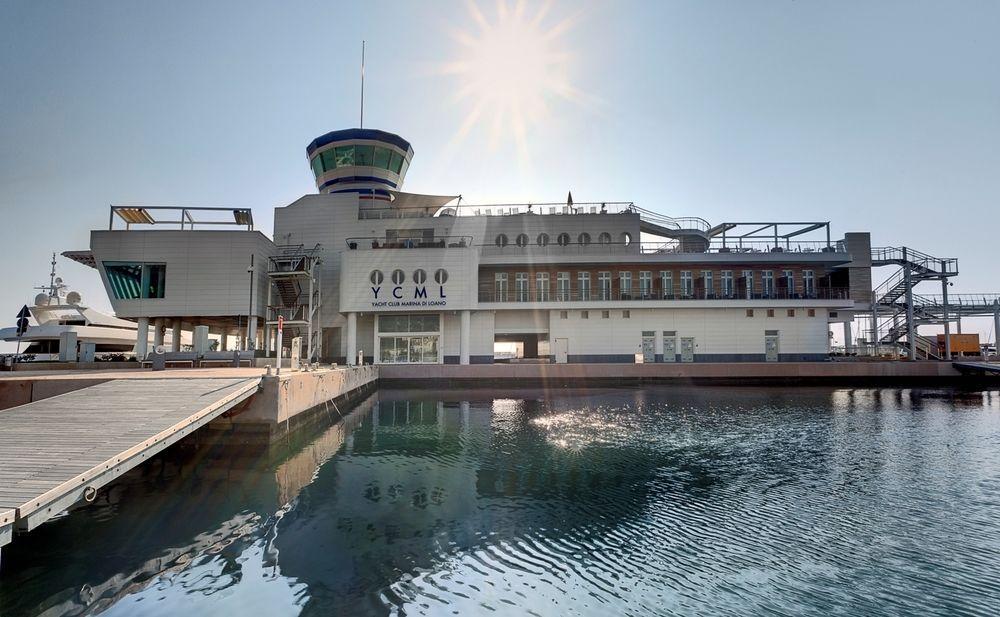 Yacht Club Marina Di Loano Hotel Buitenkant foto