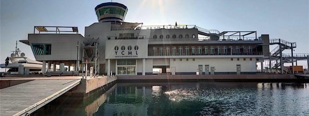 Yacht Club Marina Di Loano Hotel Buitenkant foto