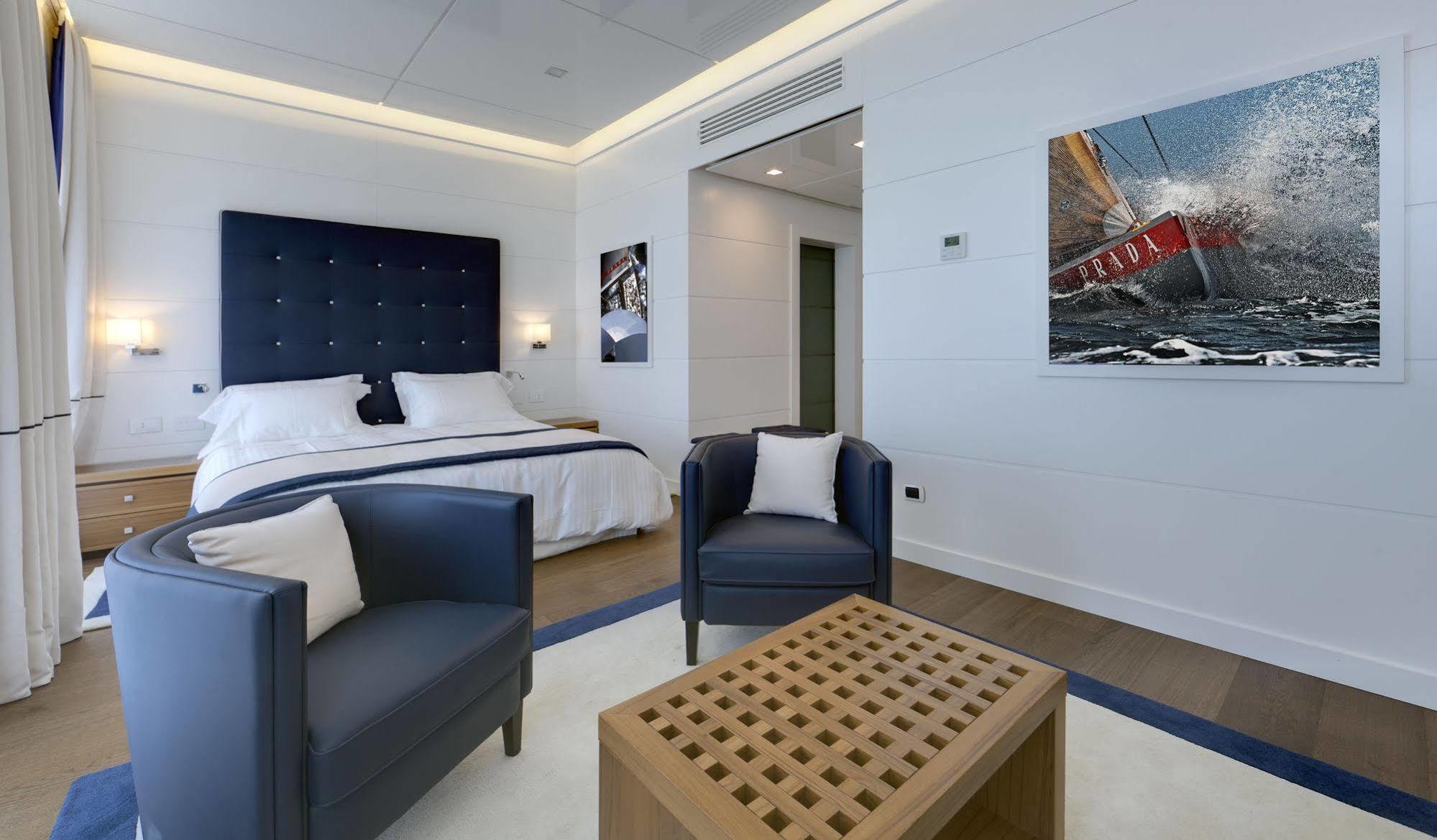Yacht Club Marina Di Loano Hotel Buitenkant foto